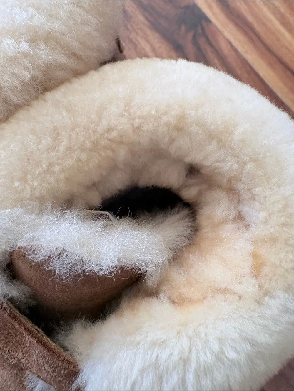 L.L. Bean Wicked Good Toddler Shearling Slippers Size 5 6 Boots Shoes